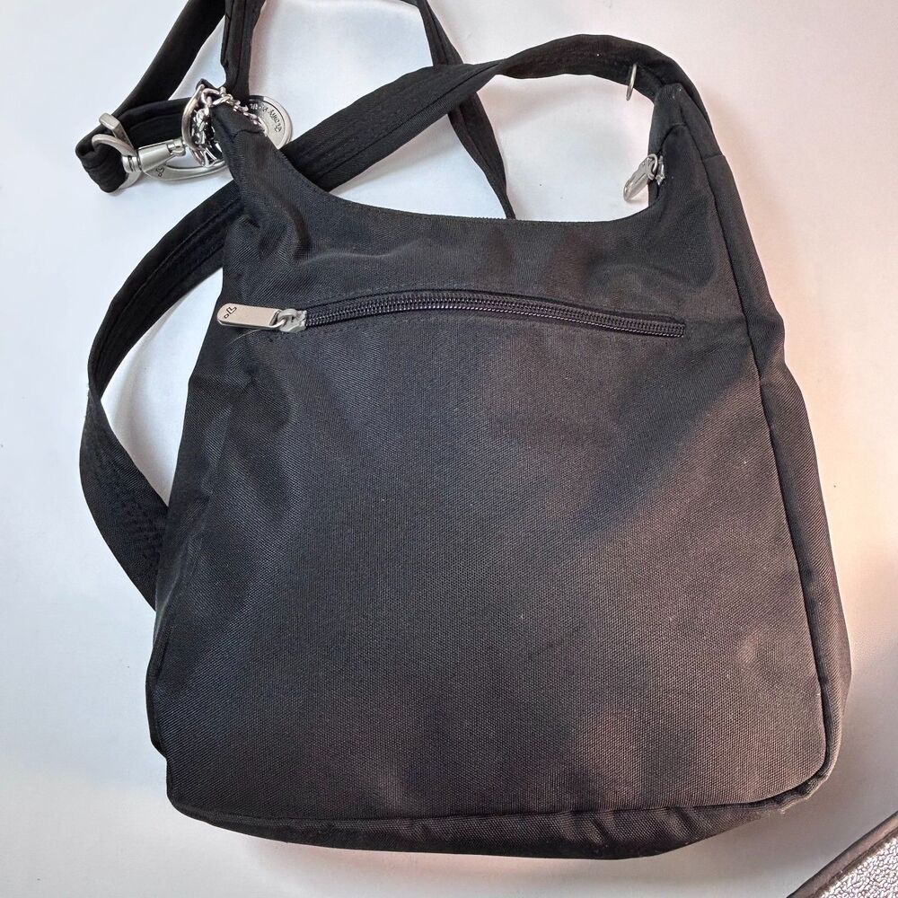 Travelon NWOT Black Nylon Classic Essentials Anti-Theft Travel Crossbody Bag - Picture 6 of 16